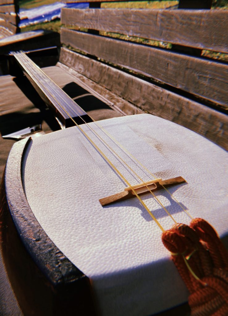 津軽三味線の「曲弾き」とは？