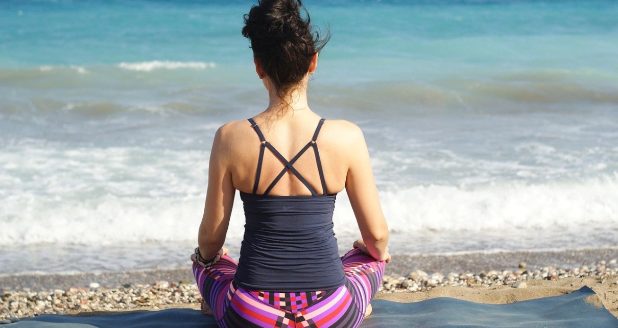 姿勢を正す～猫背～