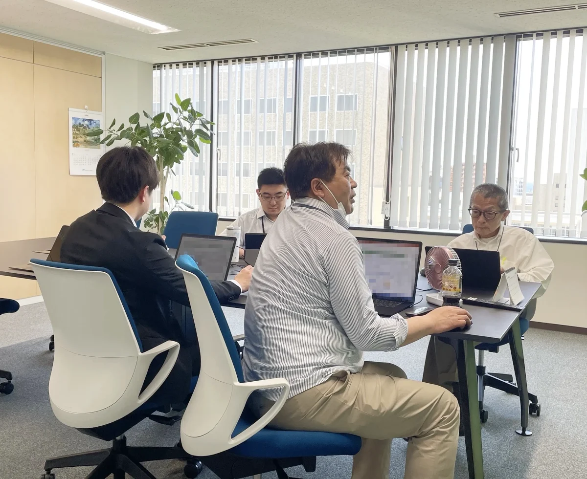 チームミーティング