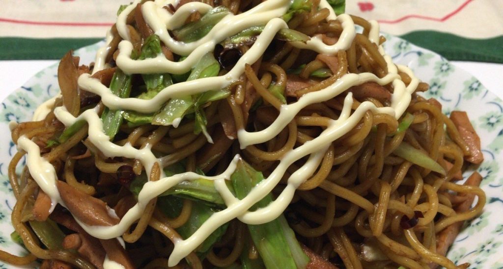 焼きそばを作る